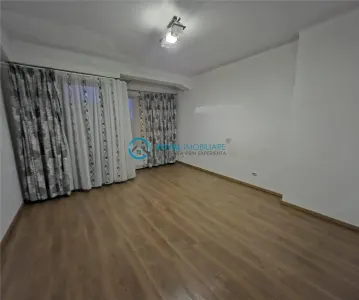 Royal Imobiliare - Vanzare apartament 4 camere in zona Ultracentral - foto 6