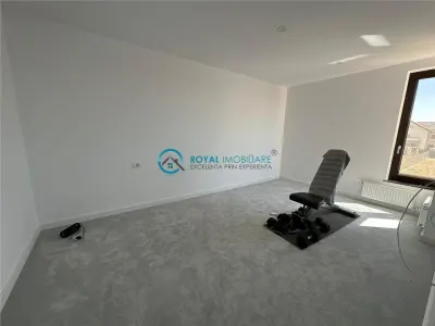 Royal Imobiliare - Vanzare vila zona Strejnicu - foto 7