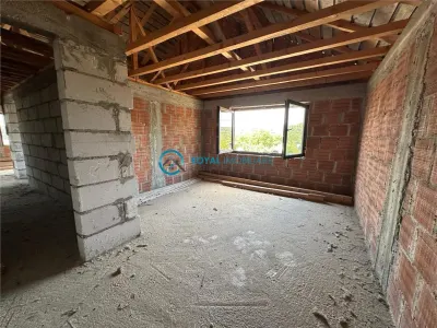 Royal Imobiliare - Vanzare Vila comuna Iordacheanu - foto 9