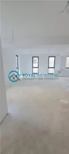 Royal Imobiliare - Vanzare apartament 4 camere, zona Sud - foto 11