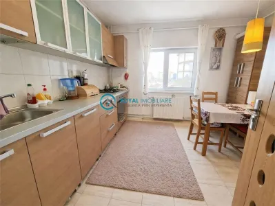 Royal Imobiliare - Vanzare apartament 3 camere zona Cantacuzino - foto 4