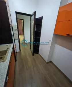Royal Imobiliare - Inchiriere apartament 4 camere in zona Ultracentral - foto 11