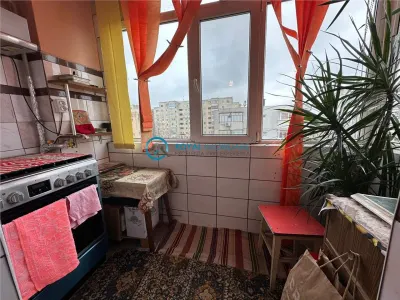 Royal Imobiliare - Vanzare apartament 3 camere in zona 9 Mai - foto 11