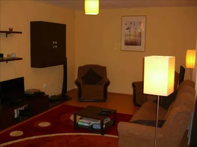 ROYAL IMOBILIARE - Vanzare vila zona Nord - Ploiesti