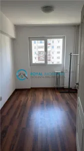 Royal Imobiliare - Vanzare apartament 3 camere zona Republicii - foto 1