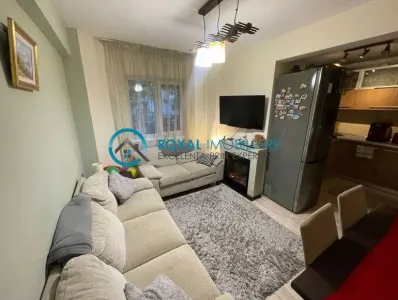 Royal Imobiliare - Inchiriere apartament 4 camere zona 9 Mai - foto 1
