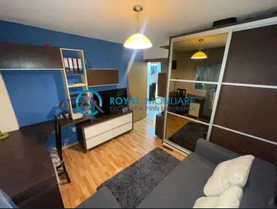 Royal Imobiliare - Inchiriere apartament 4 camere zona 9 Mai - foto 3