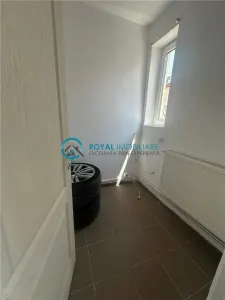 Royal Imobiliare - inchiriere spatiu birouri zona Transilvaniei - foto 6