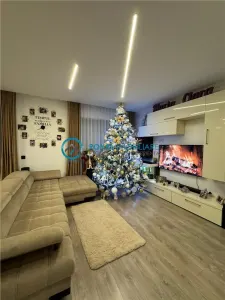 Royal Imobiliare - Vanzare apartament 3 camere zona Albert - Ploiesti