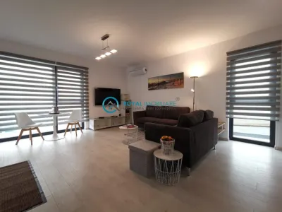 Royal Imobiliare - Inchiriere 2 camere bloc nou  zona Ultracentrala - Ploiesti