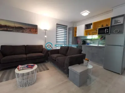 Royal Imobiliare - Inchiriere 2 camere bloc nou  zona Ultracentrala - foto 4