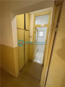 Royal Imobiliare - Vanzare apartament 4 camere zona Urlati - foto 10