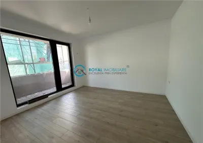 Royal Imobiliare - Vanzare Penthouse 3 camere zona Albert - Ploiesti