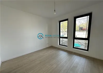 Royal Imobiliare - Vanzare Penthouse 3 camere zona Albert - foto 2