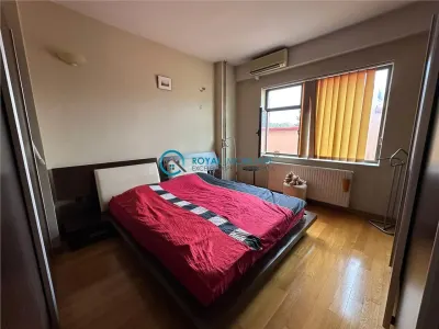 Royal Imobiliare - Inchiriere Apartament 4 Camere Zona Democratiei - foto 6