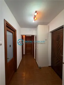 Royal Imobiliare - Inchiriere apartament 2 camere zona P-ta Mihai Viteazu - foto 10