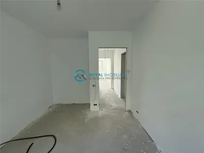Royal Imobiliare - Vanzare apartament 3 camere zona Sud - foto 8