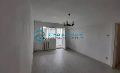 Royal Imobiliare - Vanzare apartament 3 camere zona Republicii - foto 3