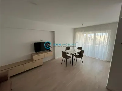 Royal Imobiliare - Inchiriere apartament 2 camere zona Ultracentral - Ploiesti