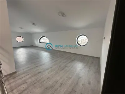 Royal Imobiliare - Vanzare casa in zona Traian - foto 11