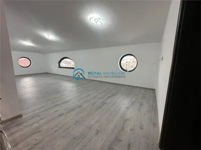 Royal Imobiliare - Vanzare casa in zona Traian - foto 12