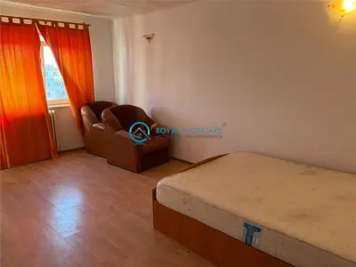 Royal Imobiliare - Vanzare apartament 2 camere zona 9 Mai - foto 3