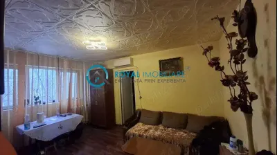 Royal Imobiliare - Vanzare apartament 2 camere zona Mihai Bravu - foto 2