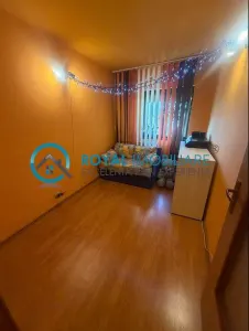 Royal Imobiliare - Vanzare apartament 3 camere zona 9 Mai - foto 4