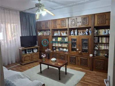 Royal Imobiliare - Vanzare apartament 3 camere zona Malu Rosu - Ploiesti