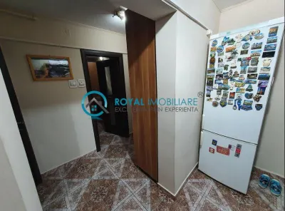 Royal Imobiliare - Vanzare apartament 3 camere zona Vest - foto 7