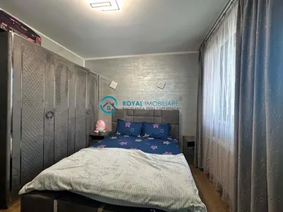 Royal Imobiliare - Vanzare apartament 3 camere zona 9 Mai - foto 3