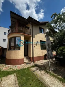 Royal Imobiliare - Vanzare Vila P+1E zona Albert - Ploiesti