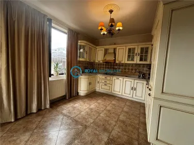 Royal Imobiliare - Vanzare Vila P+1E zona Albert - foto 8