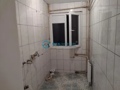 Royal Imobiliare - Vanzare apartament 2 camere zona Vest - foto 6