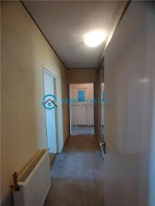 Royal Imobiliare - Vanzare apartament 4 camere zona Nord - foto 14