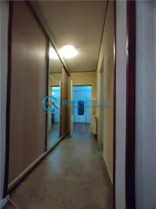 Royal Imobiliare - Vanzare apartament 4 camere zona Nord - foto 19