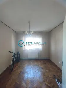 Royal Imobiliare - Vanzare apartament 4 camere zona Nord - foto 5