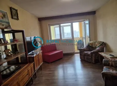 Royal Imobiliare - Vanzare apartament 2 camere zona B-dul Bucuresti - foto 1