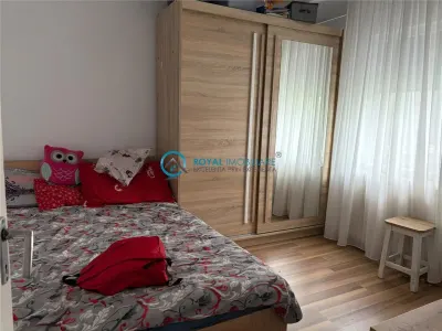 Royal Imobiliare - Vanzare apartament 3 camere zona Lamaita - Ploiesti