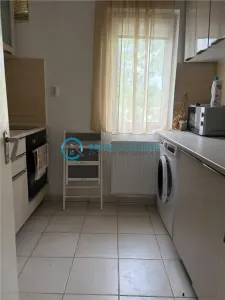 Royal Imobiliare - Vanzare apartament 3 camere zona Lamaita - foto 3