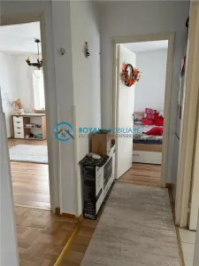 Royal Imobiliare - Vanzare apartament 3 camere zona Lamaita - foto 4