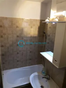 Royal Imobiliare - Vanzare apartament 3 camere zona Baraolt - foto 15