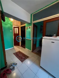 Royal Imobiliare- Vanzare apartament 3 camere, zona Bld Republicii - foto 11