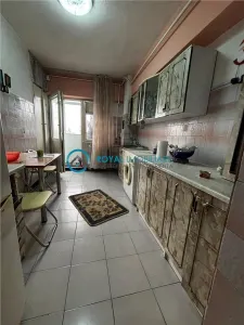 Royal Imobiliare- Vanzare apartament 3 camere, zona Bld Republicii - foto 9