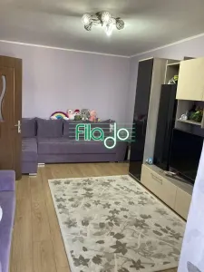 Apartament 2 camere , bloc 1980, Titan - foto 3