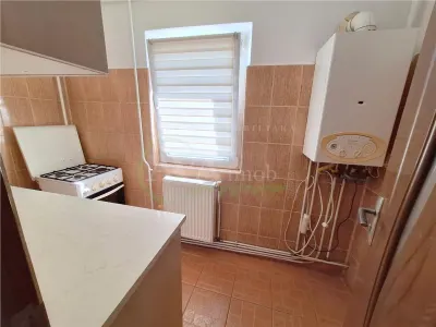 Garsoniera mobilata si utilata, cu centrala, zona Bistrita Lac Bacau - foto 4