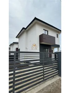 Vila spatioasa cu 4 camere  Visani la asfalt! Mutare rapida! - foto 4