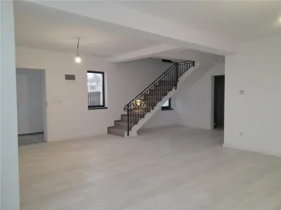 Casa 4 camere cu vedere spre lac!! Barnova la asfalt.COMISION 0! - foto 5