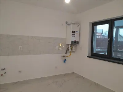 Casa 4 camere cu vedere spre lac!! Barnova la asfalt.COMISION 0! - foto 8