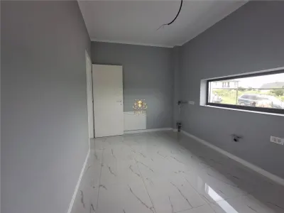 Casa de LUX construita si finisata impecabil! 4 camere 2bai si dresing Bucium Visani.Tva inclus.Finalizata.MUTARE IMEDIATA! - foto 10